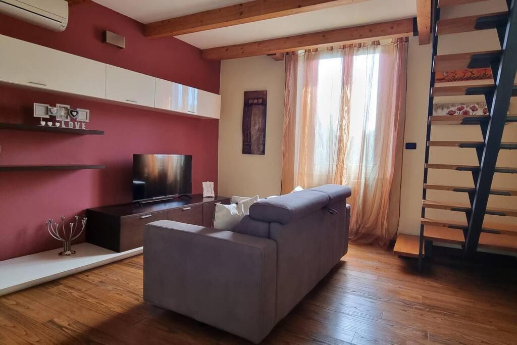 ליבורנו Appartamento La Casina Di Chiara מראה חיצוני תמונה